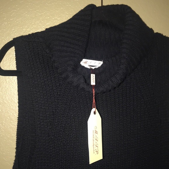 2/$20 MSSP sleeveless sweater dress - Picture 4 of 5